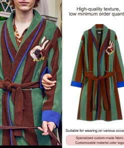 Plush Coral Fleece Bathrobe Soft Warm Flannel Robe  Logo Embroidery Luxury Unisex Comfortable Winter Home Bathrobe