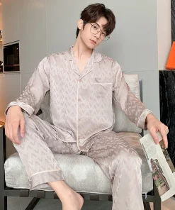 Men's High-End Fashion Ice Silk Pajamas Loose Home Clothing Set Plus Size 100% Polyester Thermal Yarn Dyed Knitted Winter Quick